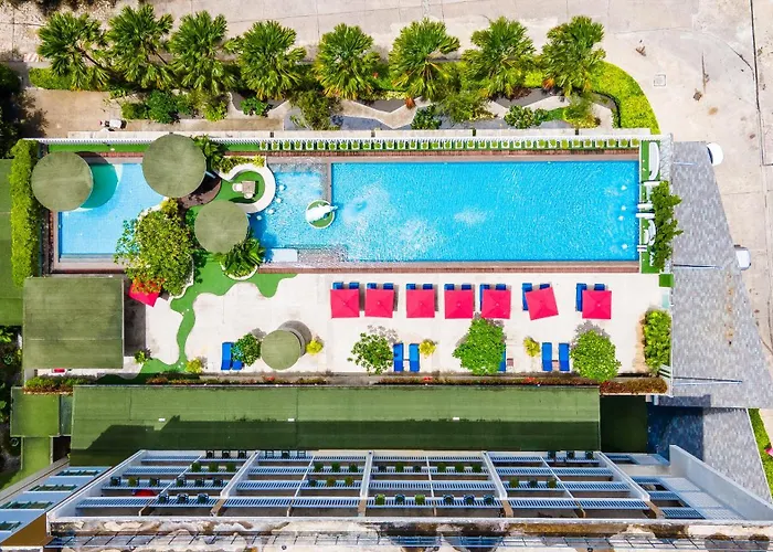 Ramada By Wyndham Phuket Deevana