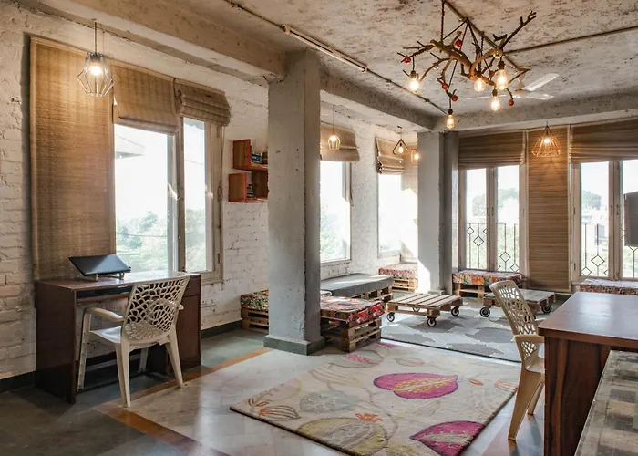 Hostel: Jhouse Near Bhikaji