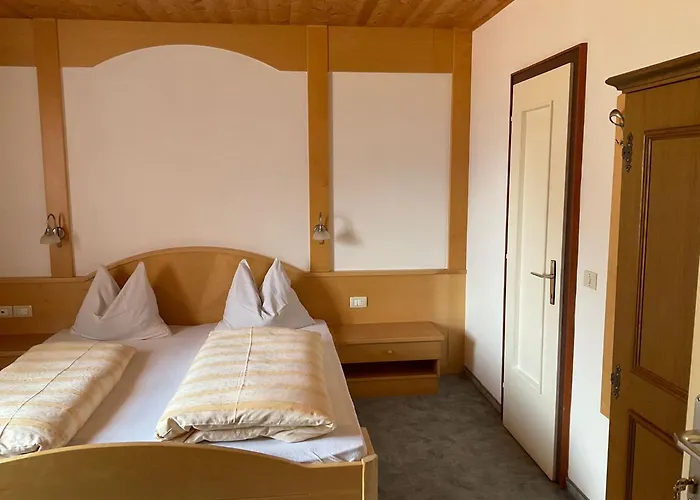 Hotel mit Pool: Garni Rika