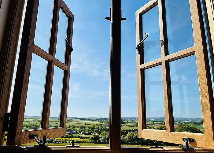 Pet Friendly hotel: Beacon Country House & Luxury Shepherd Huts