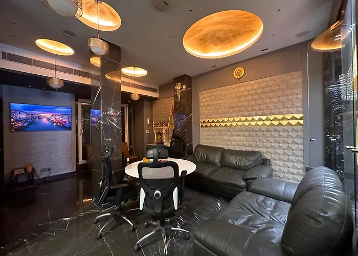 Hotel: The Singh Empire, New Delhi City Centre