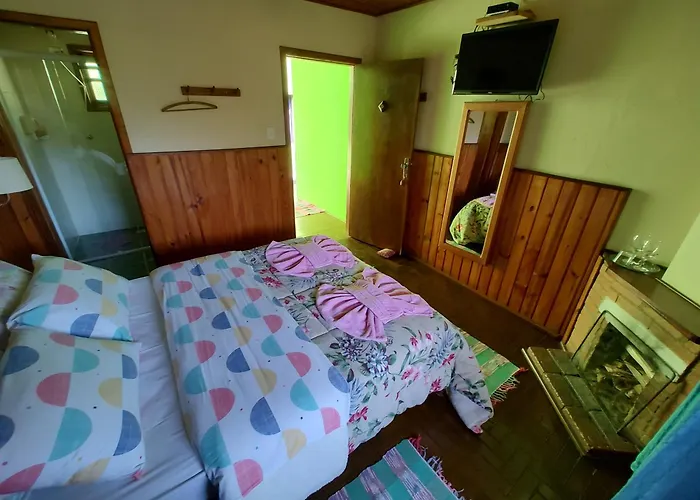 Hotel barato: Pousada Solar das Flores Maringá RJ Visconde de Mauá