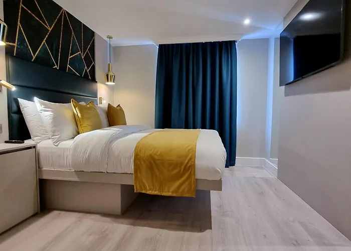 Nox Kensington Gardens