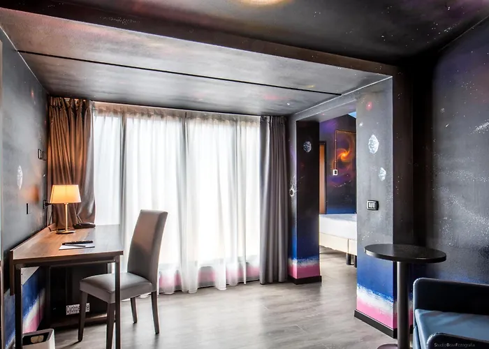 Muraless Art - Worldhotels Crafted