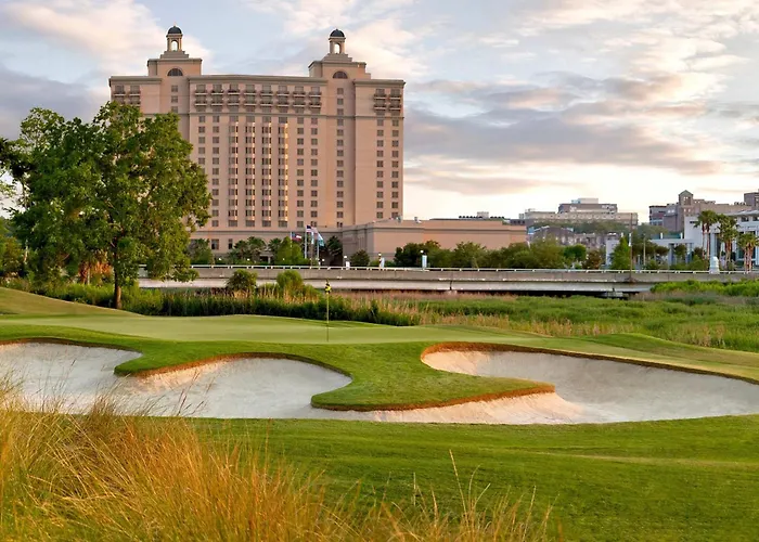 Hotels with pool Westin Savannah Harbor Golf & Spa