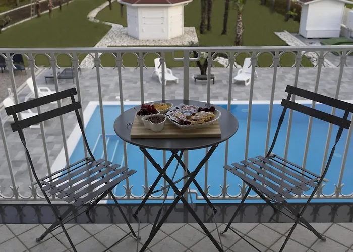 Resort: Rosy'S House