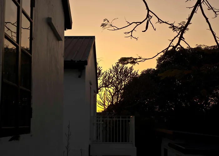 Dog friendly hotels Heritage Lodge