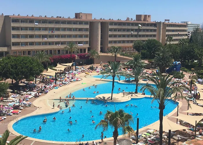 Hotel Club Cala Romani