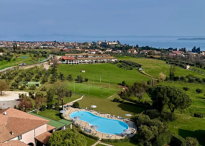 Moniga Resort