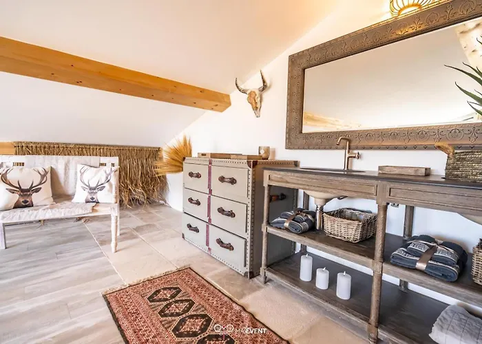 VILLA CARBO Chambre d'hôtes Mourillon, 4 belles chambres, Piscine Toulon