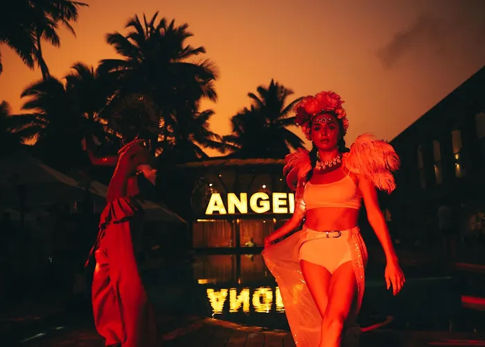 Hotel with pool: Angel Beach Unawatuna