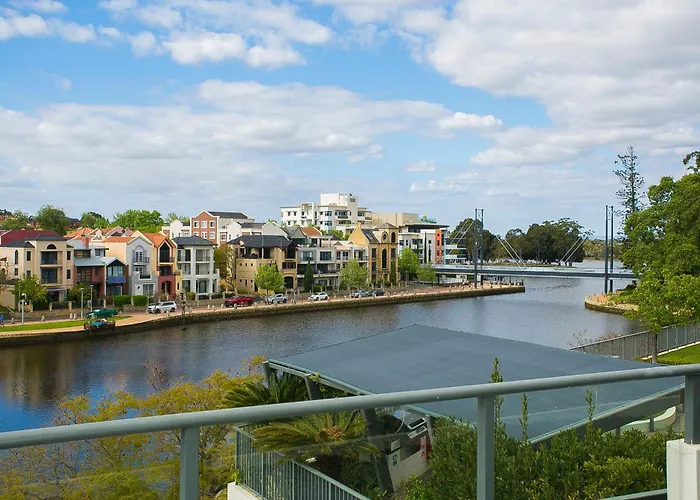 Casino hotel: East Perth Suites Hotel