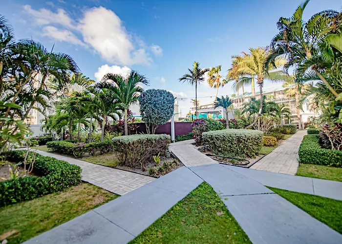 3 star hotel: Seven Mile Beach Resort