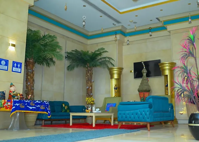 Central hotel: Cleopatra Hotel