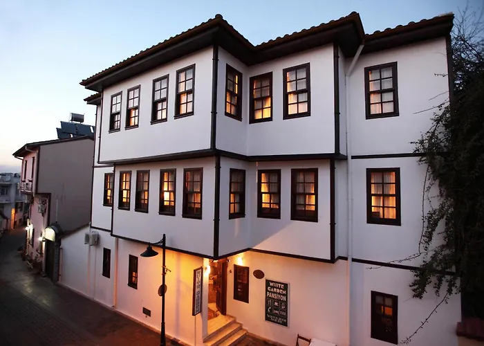 3-Sterne-Hotel: White Garden Hotel-Adult Only