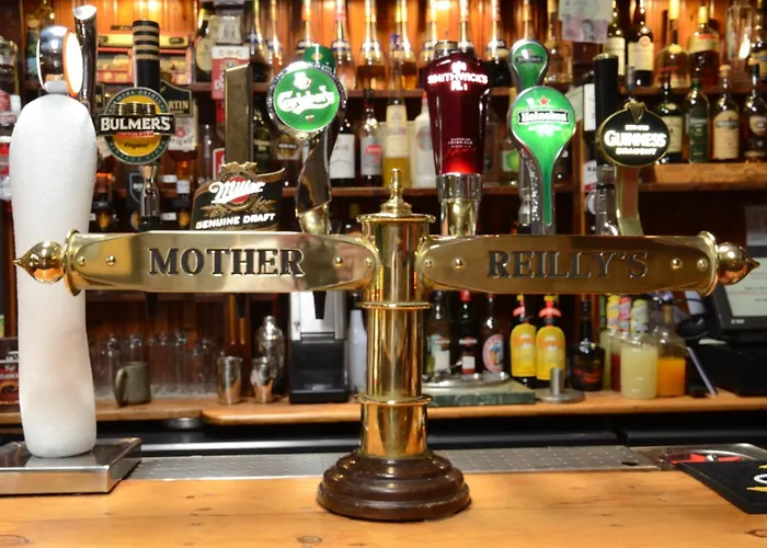 Uppercross House Hotel