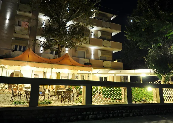 Albergo economico: Hotel Azzurra