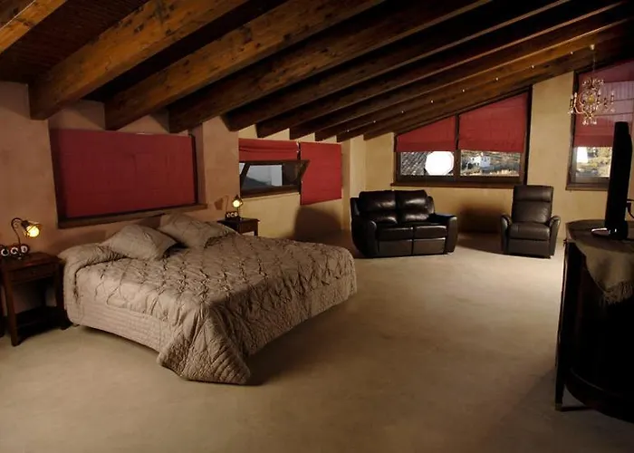 Hotel cerca del colegio: La Premsa Hotel Rural