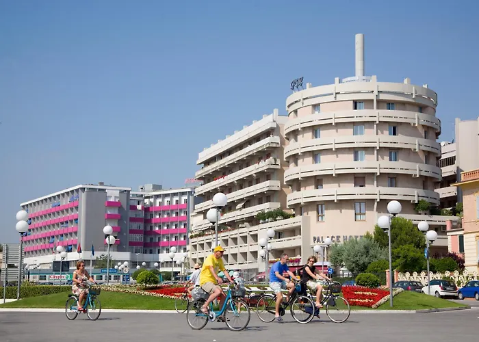 Hotel sulla spiaggia: Hotel Palace
