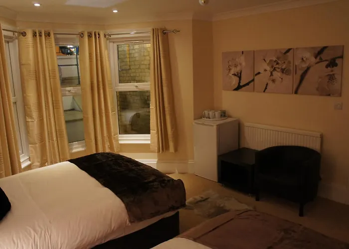 Resort: Sapphire Hotel London