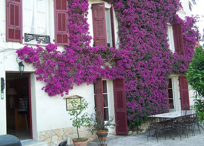  Castel Enchanté