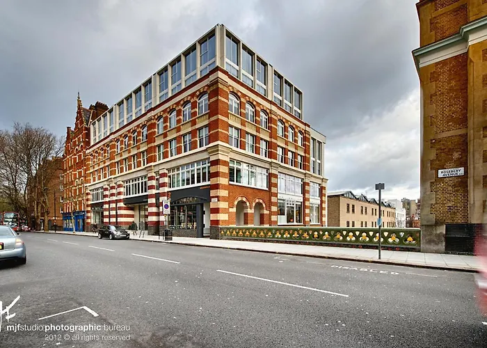 Lodge: The Rosebery By Supercity Aparthotels