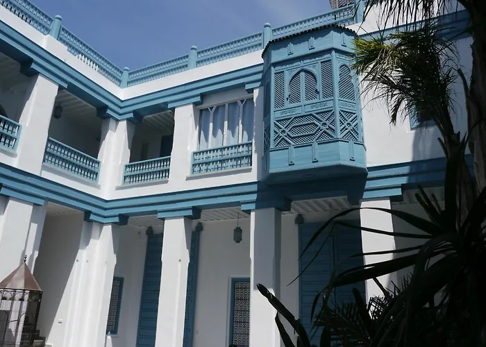 Hôtel de ski: Riad Le Perroquet Bleu Suites&Spa