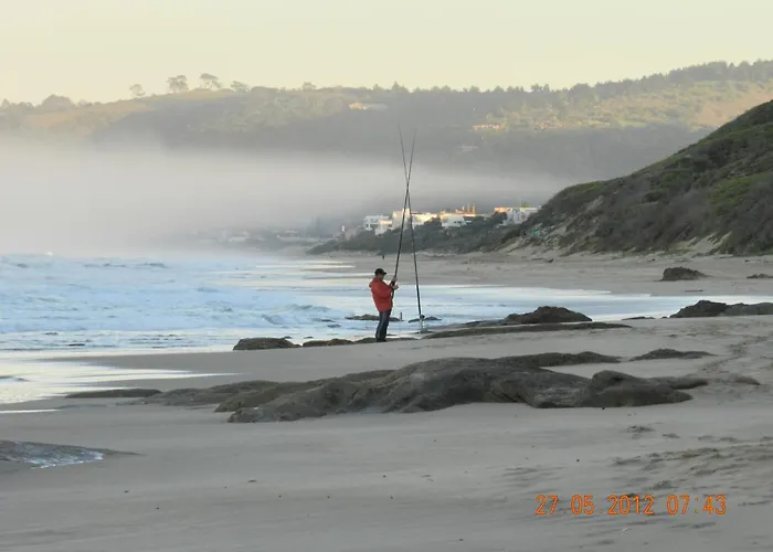 The Pink Lodge On The Beach