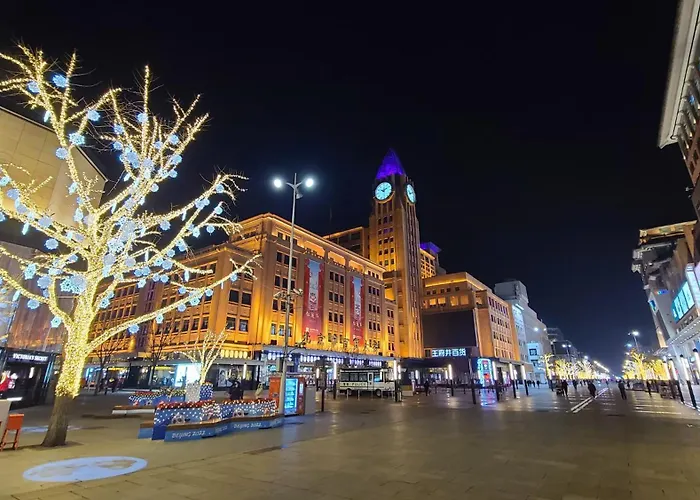 Hotel de 4 estrellas: Happy Dragon Saga Hotel With Terrace Beijing Forbidden City Wang Fu Jing Street