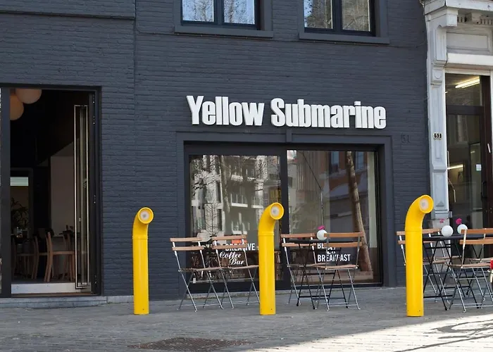 B&B: B&B Yellow Submarine