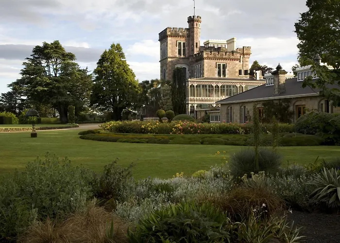 Larnach Lodge & Stable Stay