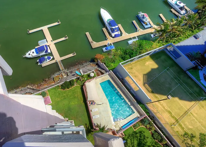 Narrowneck Court Holiday Apartments