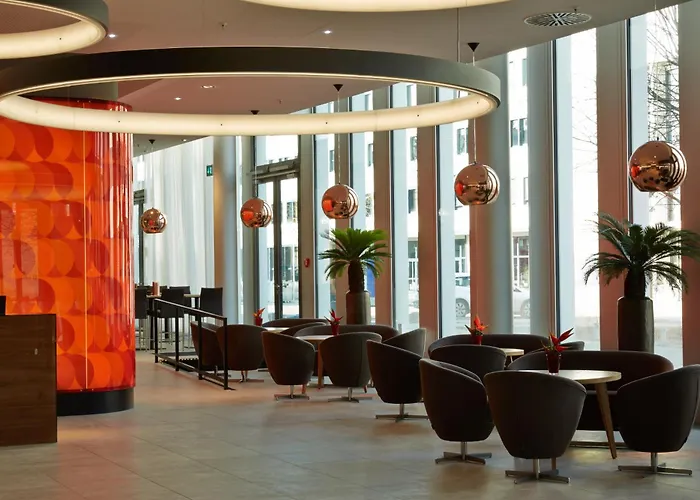 Hotel with Tennis: H4 Hotel Muenchen Messe