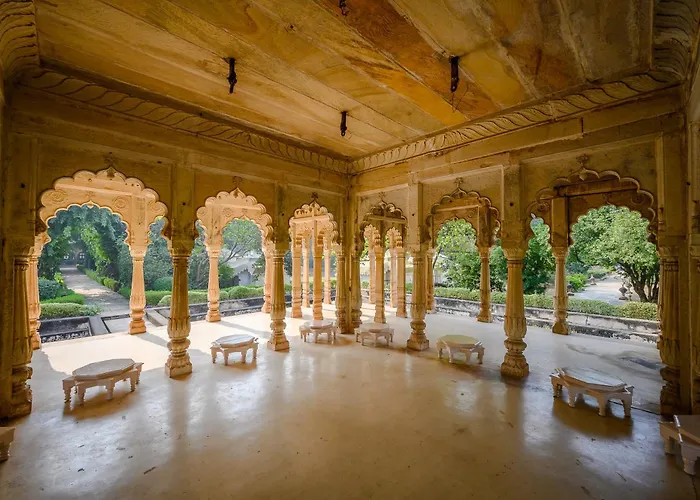 Neemrana'S - Deo Bagh