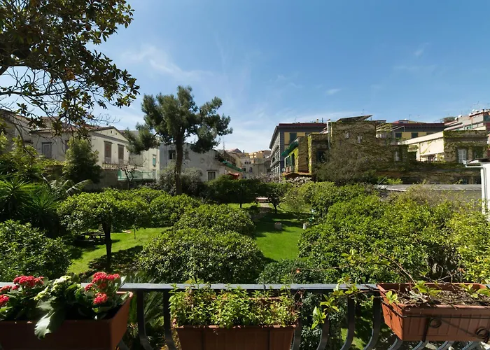 Bellini House By House In Naples