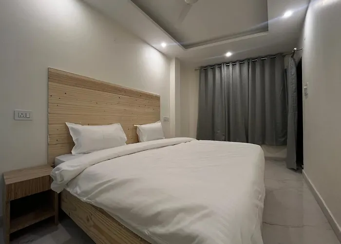 Pet Friendly hotel: Tatsat Hostel