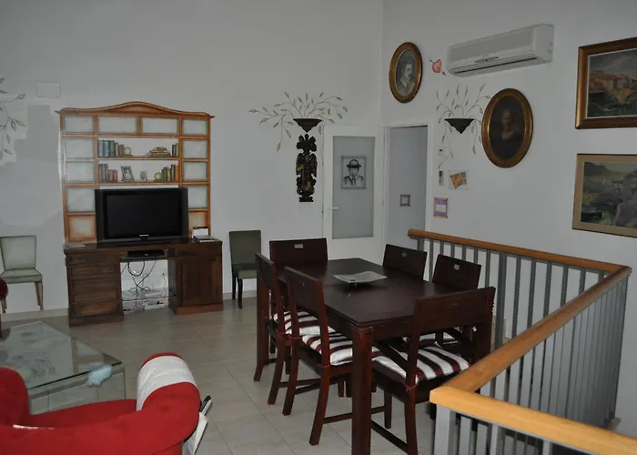 Apartamentos La Casa Pintada