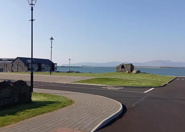 Murrisk Apartments - Self Catering