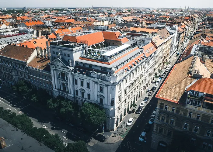 Hotel di lusso: Mystery Hotel Budapest, Preferred Hotels & Resorts