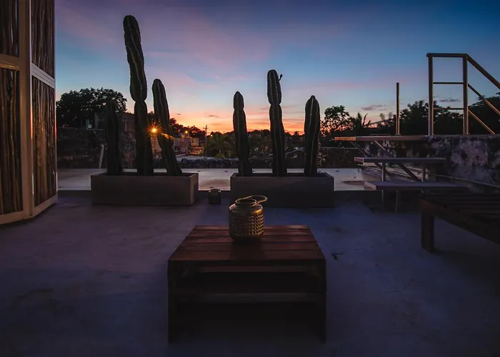Casa de huéspedes: Casa Tuch. Suites independientes de diseño. Retiro de lujo, oasis de paz.