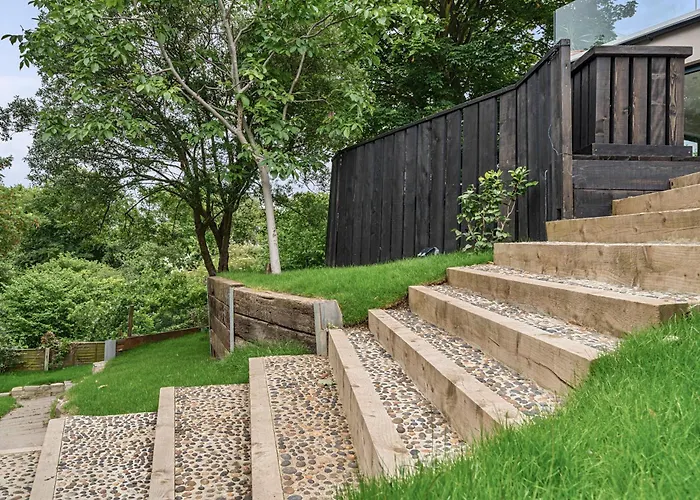 Ridge London - Luxury Designer With Hot Tub And Sauna, Bexley Borough Of London