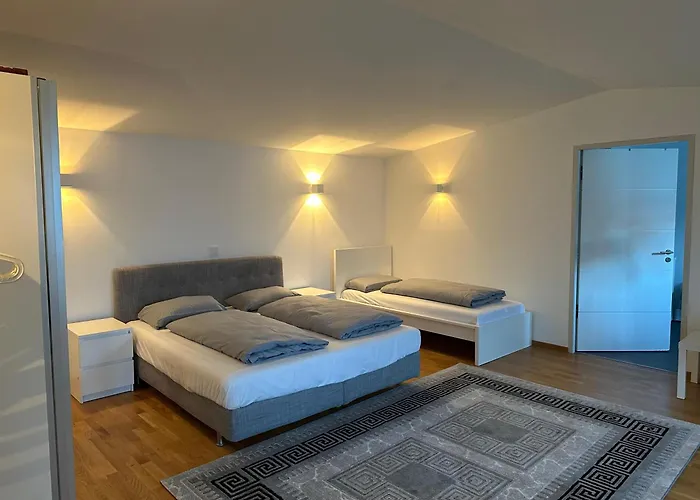 Al Nafurah Apartments