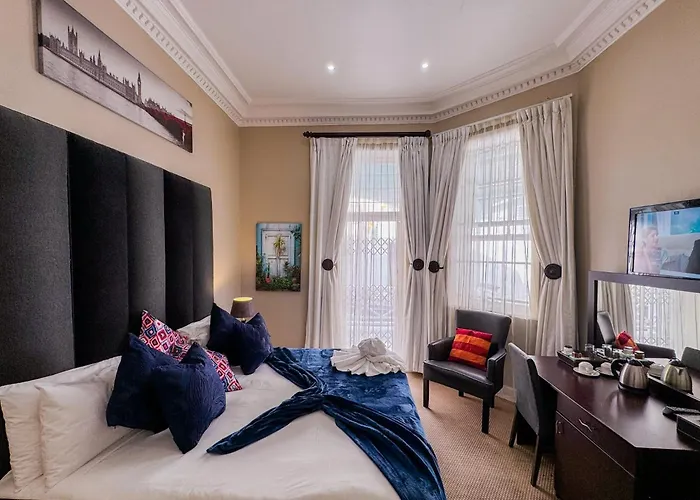 Bed and Breakfast Amoris In Sea Point