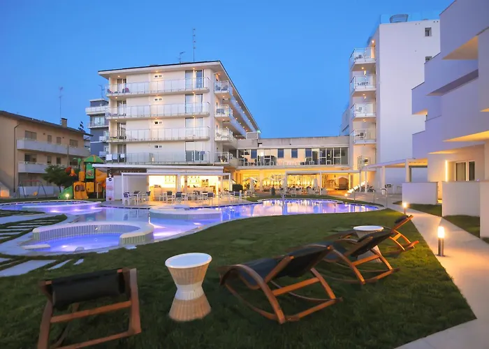 Hotel with view: Marina Palace Hotel 4 Stelle S
