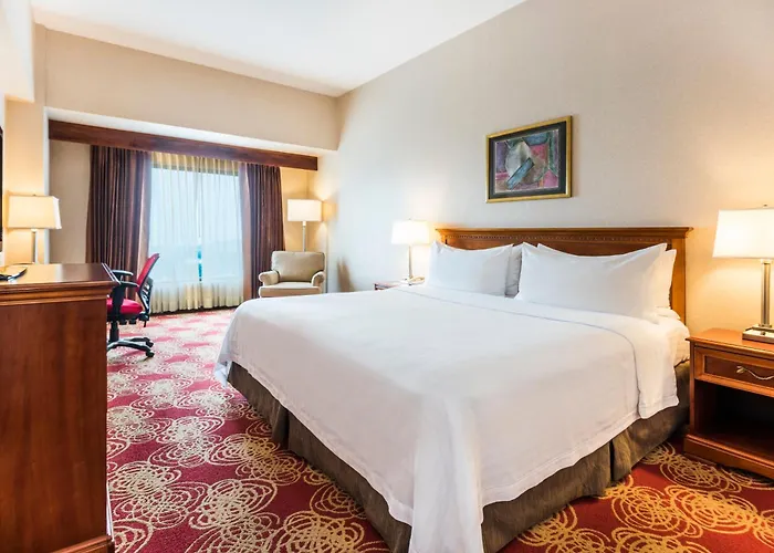 Hotel casino: Holiday Inn Convention Center By Ihg