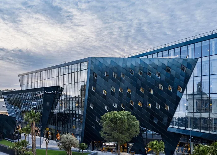 Doubletree By Hilton Nice Centre Iconic