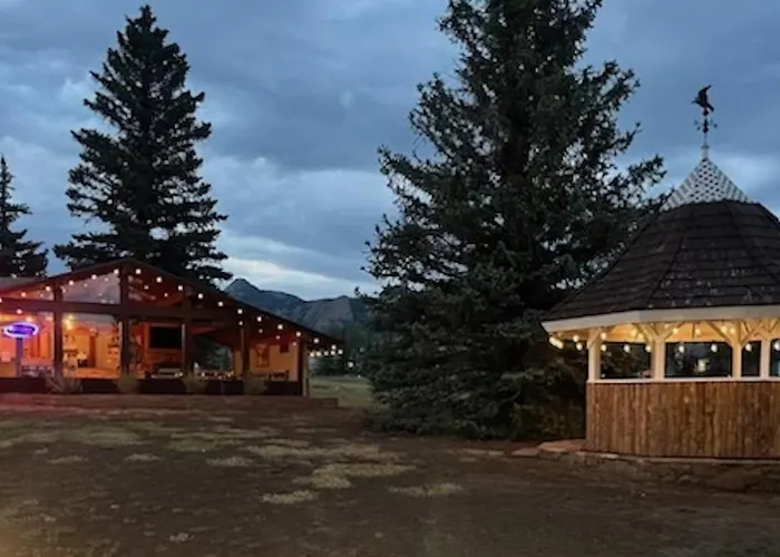 Motel: Columbine Inn (Adults Only)