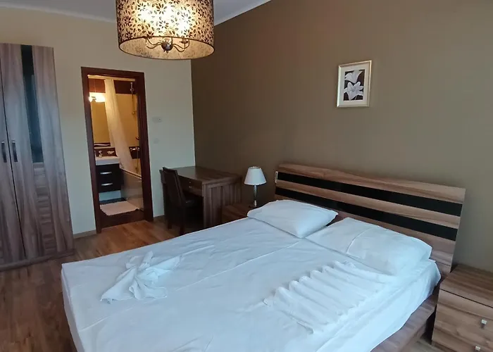 Apart Hotel Golden Line private apartments