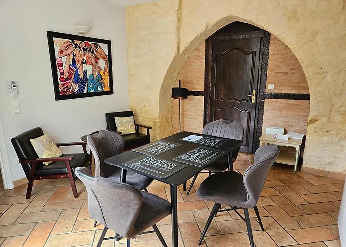  La Villa Des Consuls