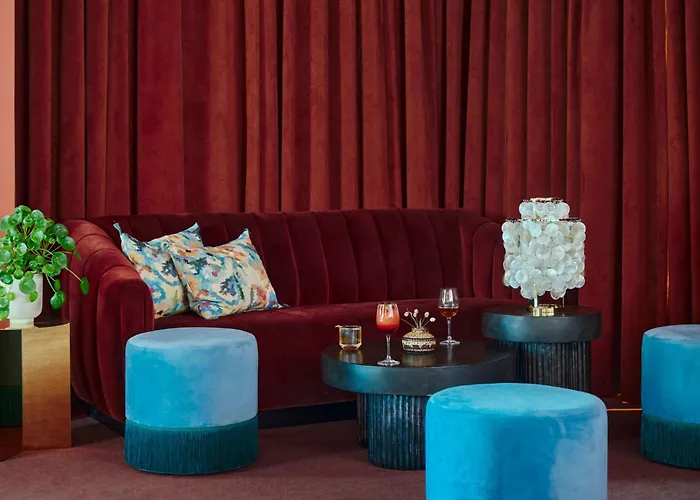 Pet Friendly hotel: Beckett Locke